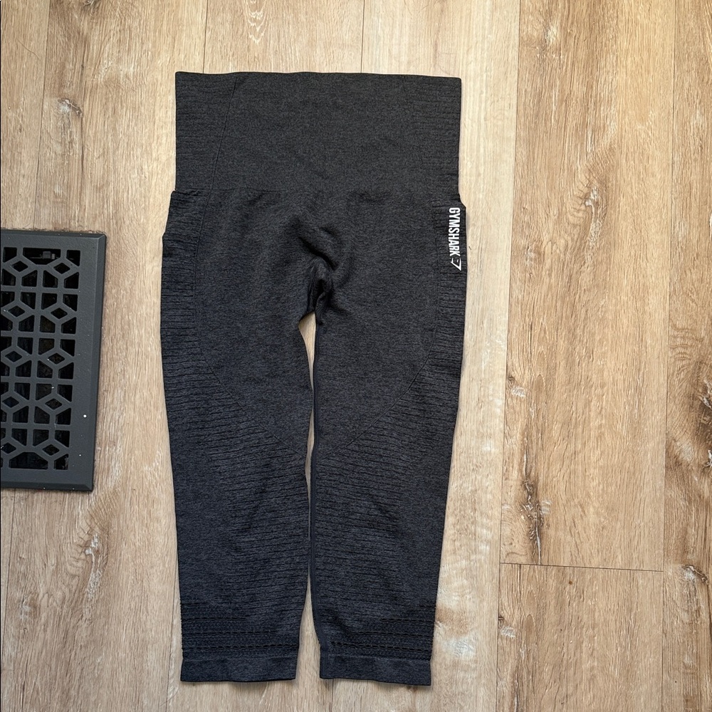 Gymshark Charcoal women’s crops